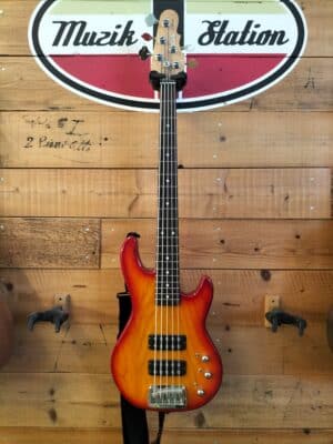 G&L L-2500 Tribute Basso 5 Corde