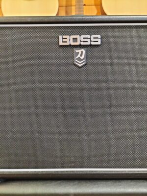Boss Katana 100 MKII con Pedaliera GA-FC e cover
