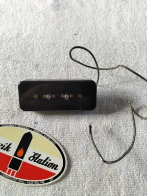Gibson P90 Black Neck